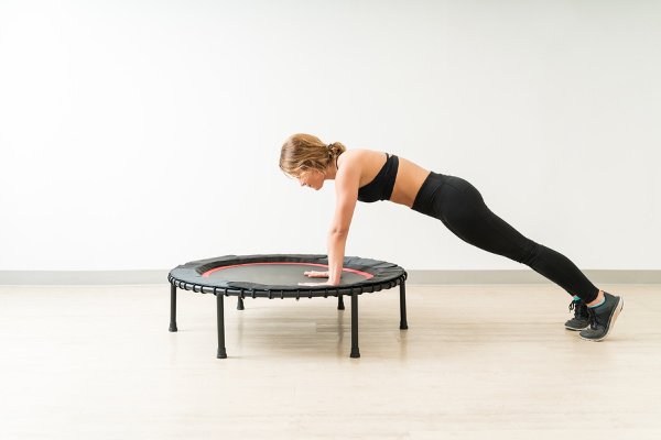 10 Trampoline Workouts For Weight Loss | Whether you have a mini indoor trampoline in your basement or a big full size trampoline in your backyard, there are tons of ways you can use it to lose weight. Jumping is such a great form of exercise, and we're excited to share our favorite trampoline exercise tips and routine ideas for beginners and beyond! The benefits of having a trampoline aren't just for kids - the offer a great way for adults to squeeze HIIT and cardio in at home too!